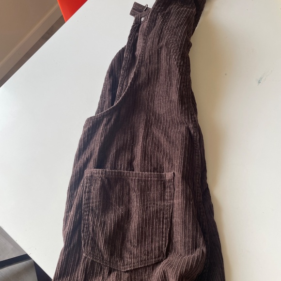 Levi’s brown corduroy overalls - Picture 4 of 5